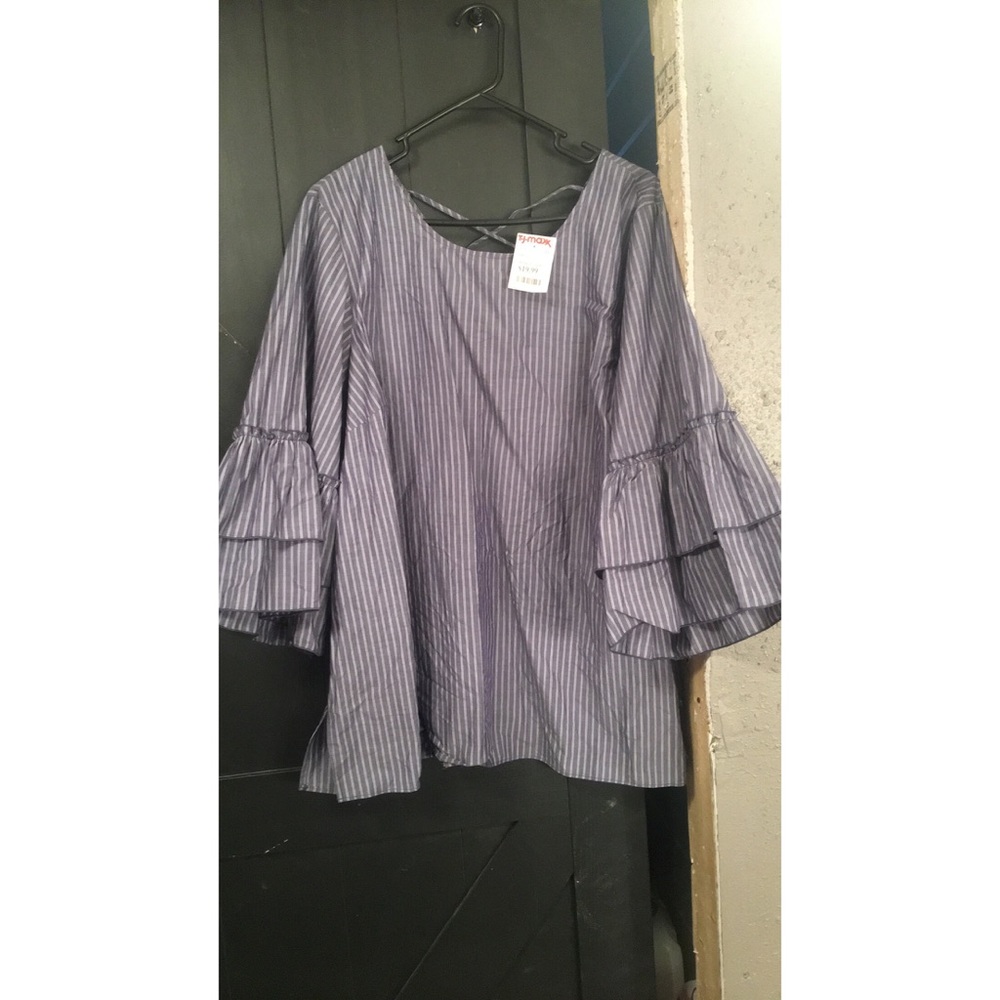 Stripped Flared sleeve top